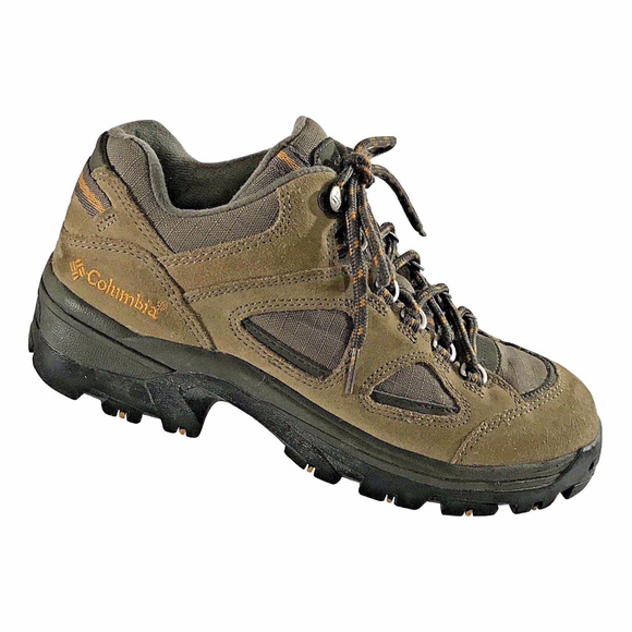 mens hiking boots size 9